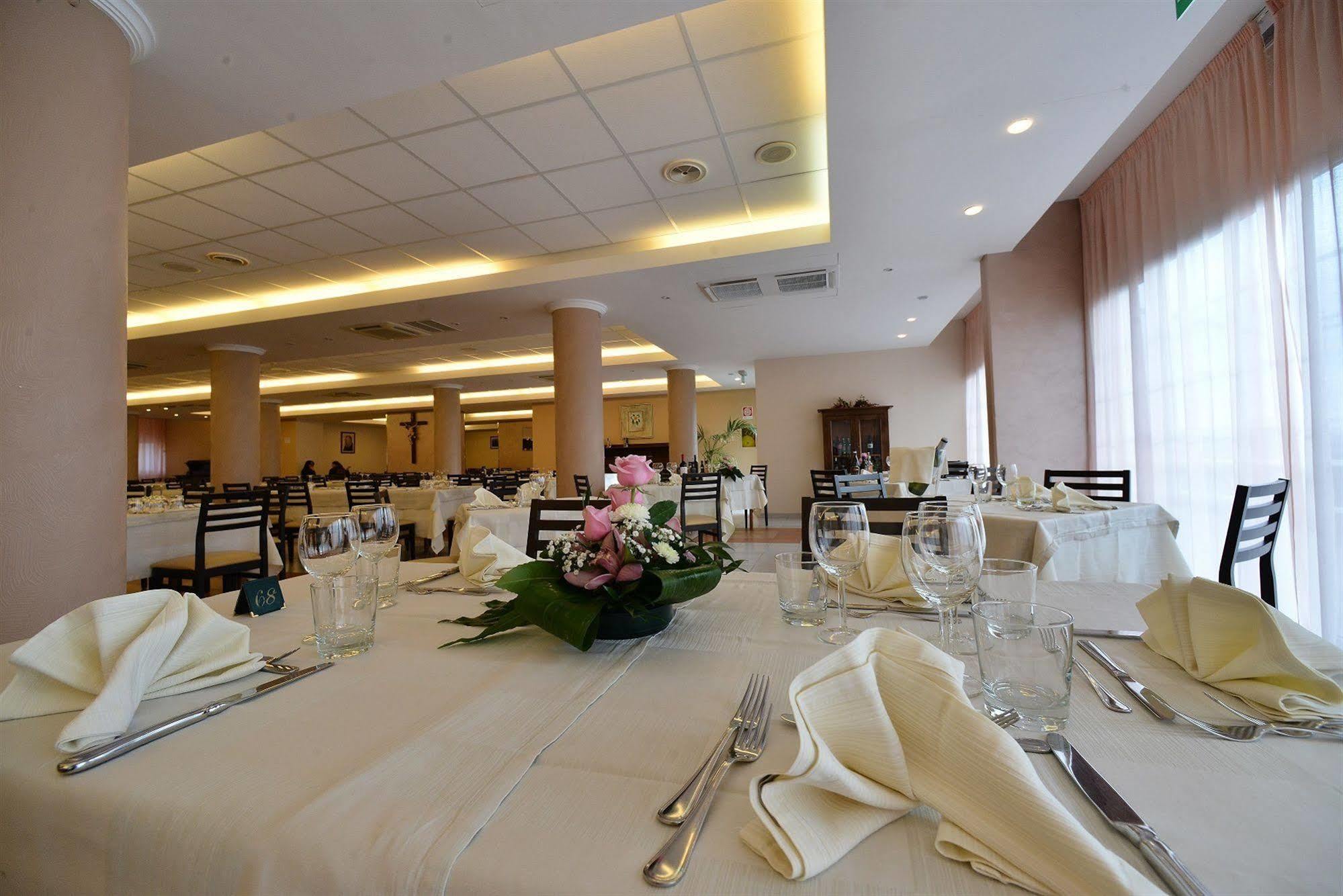 Approdo Domus Francescana San Giovanni Rotondo Zewnętrze zdjęcie